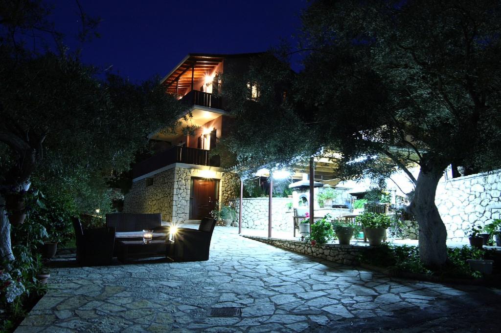 Evridiki's Áyios Nikítas